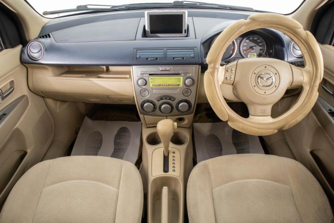 Mazda Demio II (DY) с пробегом 2004 года, цена 399 000 рублей, 230000 км, хэтчбек, Автокод Объявления