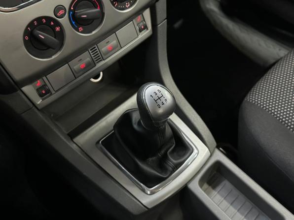 Ford Focus II Рестайлинг с пробегом 2010 года, цена 420 000 рублей, 180000 км, седан, Автокод Объявления