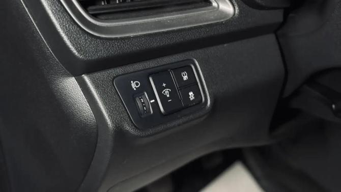 Hyundai Solaris II Рестайлинг с пробегом 2022 года, цена 1 620 000 рублей, 37911 км, седан, Автокод Объявления