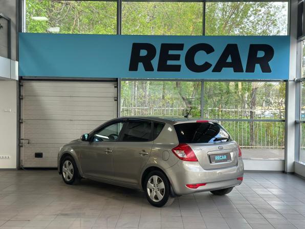 Kia Ceed I Рестайлинг с пробегом 2012 года, цена 640 000 рублей, 234100 км, хэтчбек, Автокод Объявления