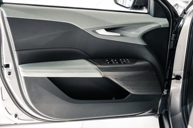 Changan Lamore с пробегом 2024 года, цена 2 019 000 рублей, 22066 км, седан, Автокод Объявления