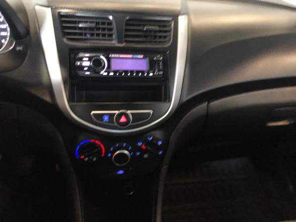 Hyundai Solaris I с пробегом 2011 года, цена 620 000 рублей, 123046 км, седан, Автокод Объявления