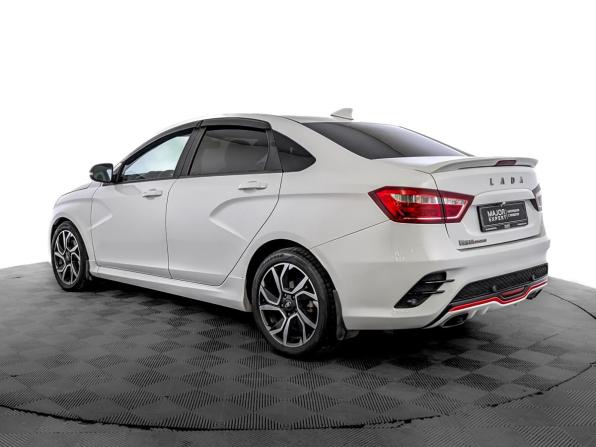 Lada (ВАЗ) Vesta I с пробегом 2021 года, цена 1 200 000 рублей, 121320 км, седан, Автокод Объявления