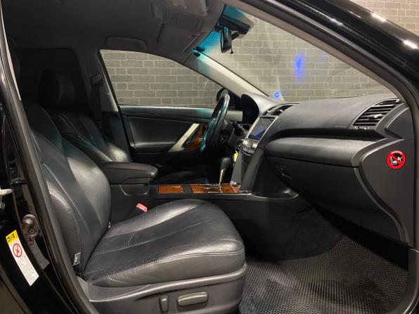 Toyota Camry VI (XV40) Рестайлинг с пробегом 2011 года, цена 1 550 000 рублей, 183104 км, седан, Автокод Объявления