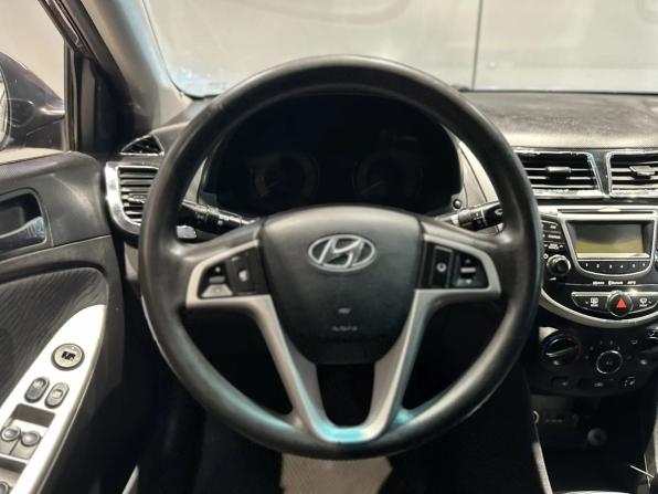 Hyundai Solaris I с пробегом 2011 года, цена 560 000 рублей, 229000 км, седан, Автокод Объявления