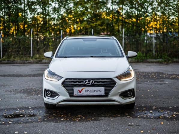 Hyundai Solaris II с пробегом 2018 года, цена 1 270 000 рублей, 142830 км, седан, Автокод Объявления