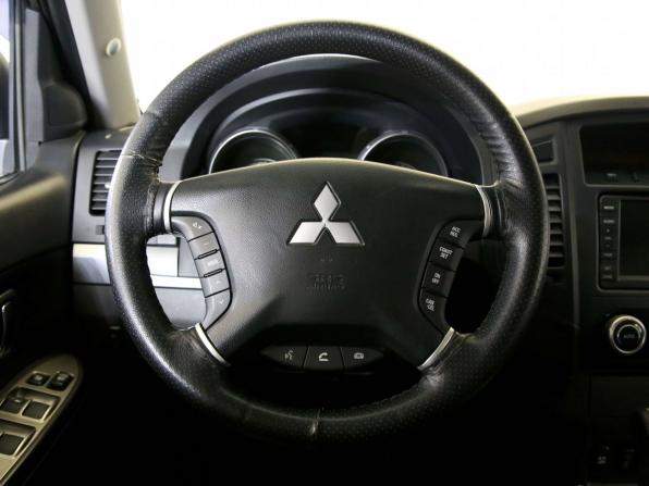 Mitsubishi Pajero IV с пробегом 2011 года, цена 1 350 000 рублей, 269845 км, внедорожник, Автокод Объявления