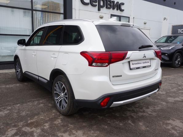 Mitsubishi Outlander III Рестайлинг 2 с пробегом 2018 года, цена 1 813 000 рублей, 156025 км, внедорожник, Автокод Объявления