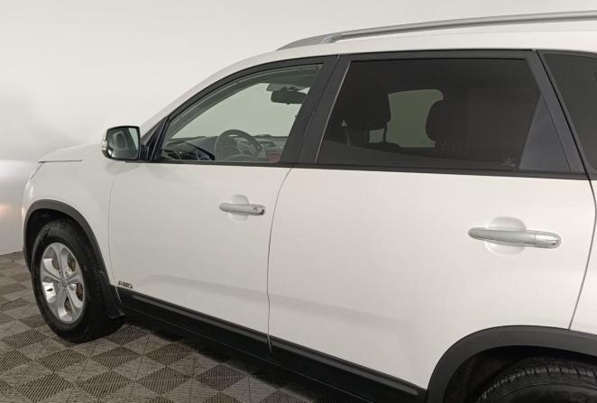 Kia Sorento II Рестайлинг с пробегом 2017 года, цена 2 250 000 рублей, 110012 км, внедорожник, Автокод Объявления