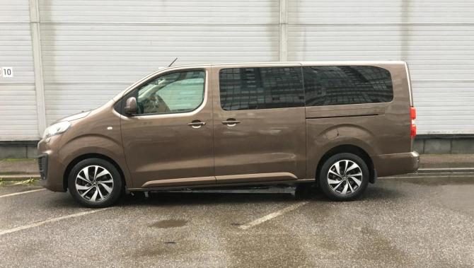 Citroen SpaceTourer I с пробегом 2018 года, цена 1 999 000 рублей, 255294 км, минивэн, Автокод Объявления