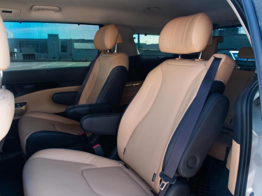 Kia Carnival IV Москва  - изображение 12