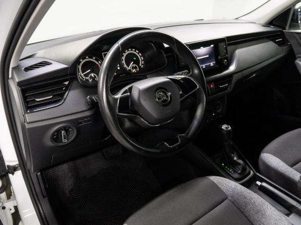 Skoda Rapid II с пробегом 2022 года, цена 1 550 000 рублей, 65315 км, лифтбек, Автокод Объявления