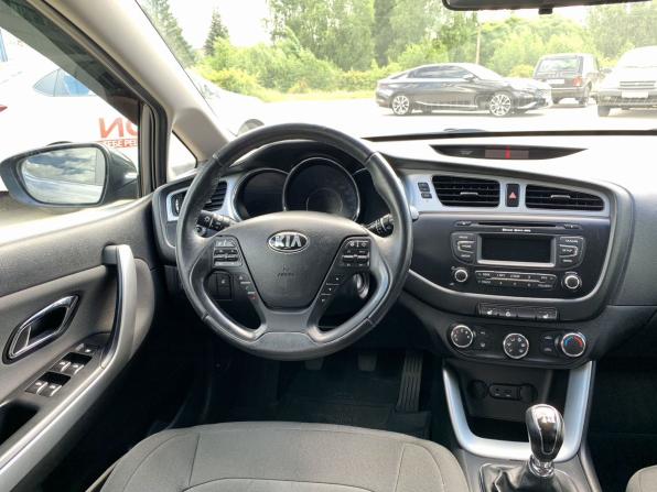 Kia Ceed II с пробегом 2015 года, цена 1 260 000 рублей, 90505 км, хэтчбек, Автокод Объявления