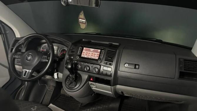 Volkswagen Caravelle T5 Рестайлинг с пробегом 2012 года, цена 1 776 471 рубль, 280000 км, минивэн, Автокод Объявления