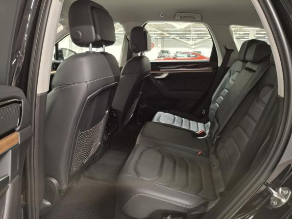 Volkswagen Touareg III с пробегом 2018 года, цена 4 080 000 рублей, 126108 км, внедорожник, Автокод Объявления