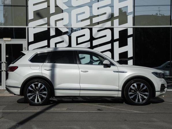 Volkswagen Touareg III с пробегом 2020 года, цена 4 350 000 рублей, 151548 км, внедорожник, Автокод Объявления