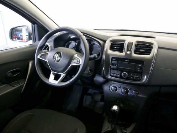 Renault Sandero II Рестайлинг с пробегом 2018 года, цена 1 090 000 рублей, 97500 км, хэтчбек, Автокод Объявления