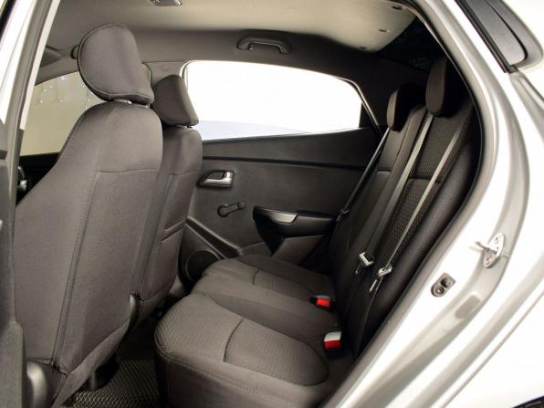 Kia Rio III Рестайлинг с пробегом 2017 года, цена 935 999 рублей, 113779 км, седан, Автокод Объявления