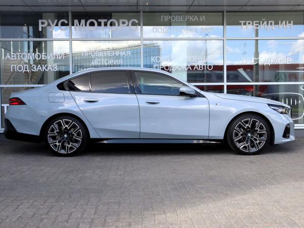 BMW 5 серии VIII (G60/G61/G68) с пробегом 2024 года, цена 7 750 000 рублей, 16429 км, седан, Автокод Объявления