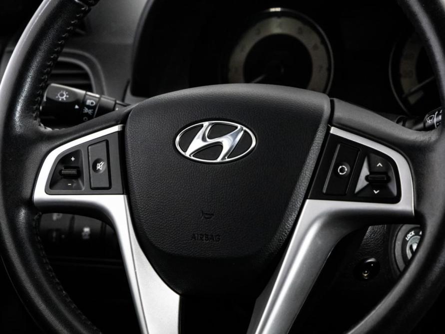 Hyundai Solaris I Санкт-Петербург  - изображение 11