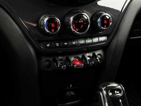 Mini Countryman II Рестайлинг с пробегом 2021 года, цена 2 615 800 рублей, 107462 км, внедорожник, Автокод Объявления
