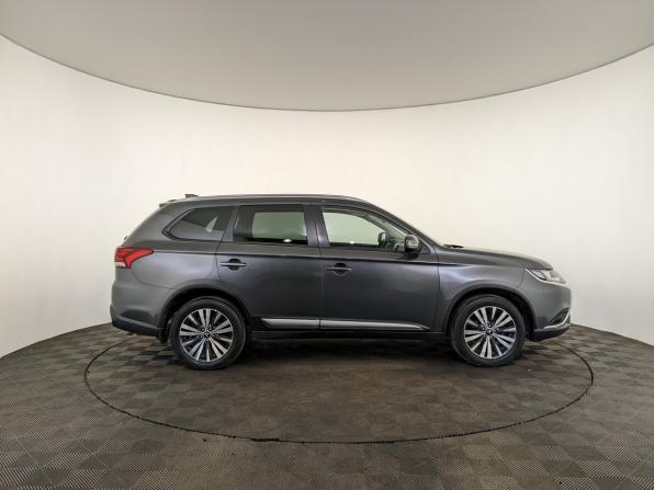 Mitsubishi Outlander III Рестайлинг 3 с пробегом 2020 года, цена 2 220 000 рублей, 96861 км, внедорожник, Автокод Объявления