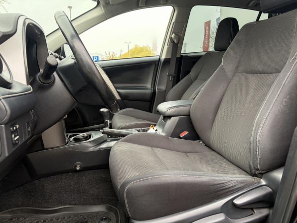 Toyota RAV4 IV (XA40) Рестайлинг с пробегом 2018 года, цена 2 500 000 рублей, 77318 км, внедорожник, Автокод Объявления