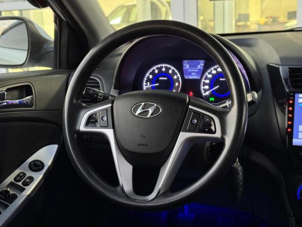 Hyundai Solaris I с пробегом 2012 года, цена 759 000 рублей, 107791 км, седан, Автокод Объявления