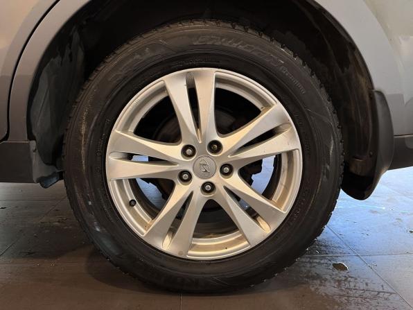 Hyundai Santa Fe II Рестайлинг с пробегом 2012 года, цена 1 240 000 рублей, 220292 км, внедорожник, Автокод Объявления