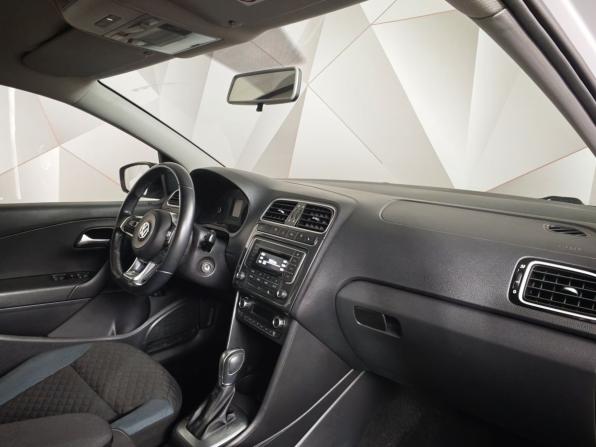 Volkswagen Polo V Рестайлинг с пробегом 2020 года, цена 1 445 000 рублей, 127598 км, седан, Автокод Объявления