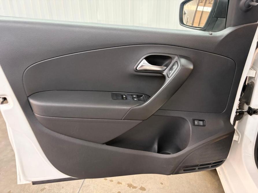 Volkswagen Polo V Краснодар  - изображение 16