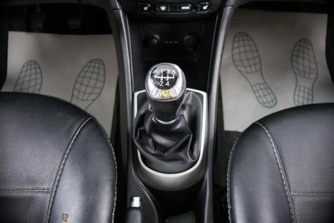 Hyundai Solaris I с пробегом 2012 года, цена 899 000 рублей, 192356 км, хэтчбек, Автокод Объявления
