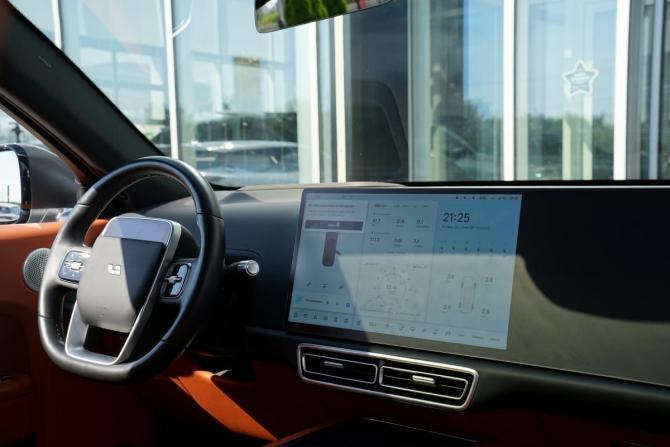 Li Auto (Lixiang) L7 I Рестайлинг с пробегом 2024 года, цена 6 950 000 рублей, 22000 км, внедорожник, Автокод Объявления