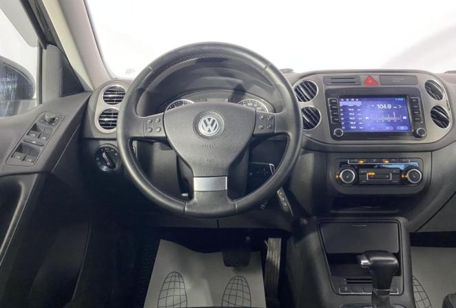 Volkswagen Tiguan I с пробегом 2010 года, цена 845 000 рублей, 246135 км, внедорожник, Автокод Объявления