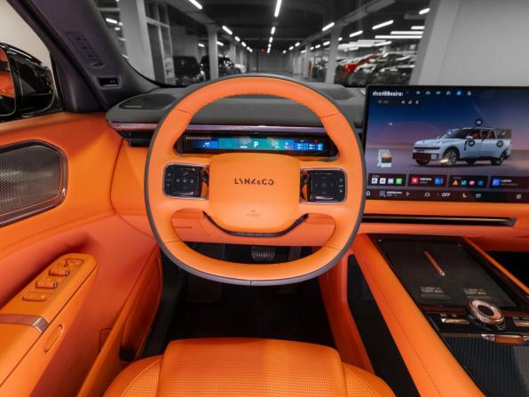 Lynk &amp; Co 900 с пробегом 2026 года, цена 7 775 000 рублей, 50 км, внедорожник, Автокод Объявления