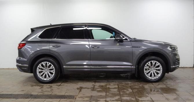 Volkswagen Touareg III с пробегом 2018 года, цена 3 750 000 рублей, 152812 км, внедорожник, Автокод Объявления