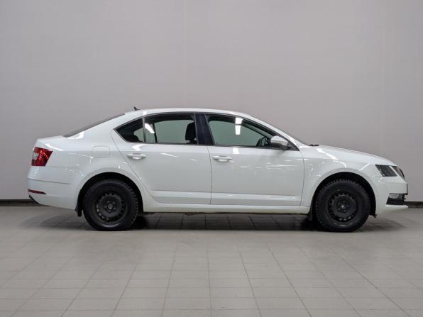 Skoda Octavia III (A7) Рестайлинг с пробегом 2020 года, цена 1 915 000 рублей, 88750 км, лифтбек, Автокод Объявления