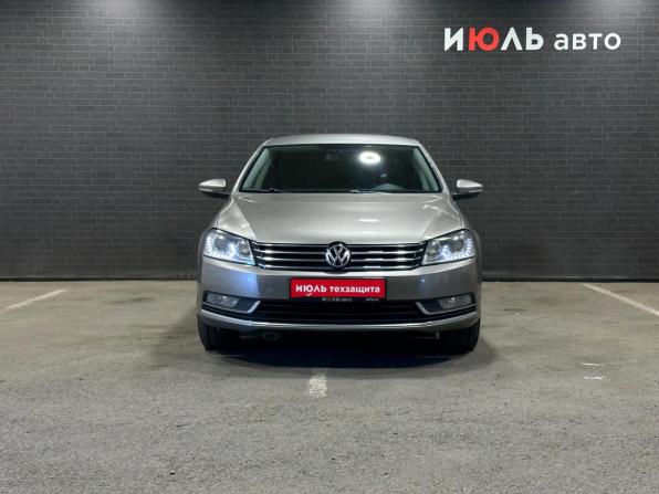 Volkswagen Passat B7 с пробегом 2013 года, цена 1 340 000 рублей, 160735 км, седан, Автокод Объявления