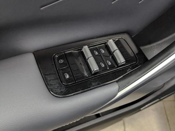 Geely Atlas II с пробегом 2024 года, цена 3 705 000 рублей, 1750 км, внедорожник, Автокод Объявления