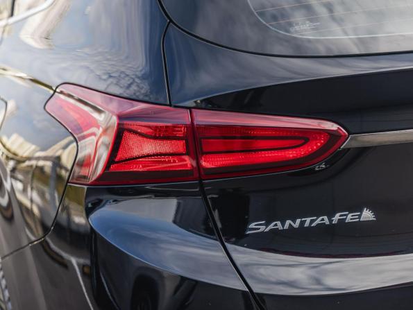 Hyundai Santa Fe IV с пробегом 2018 года, цена 2 798 000 рублей, 105000 км, внедорожник, Автокод Объявления