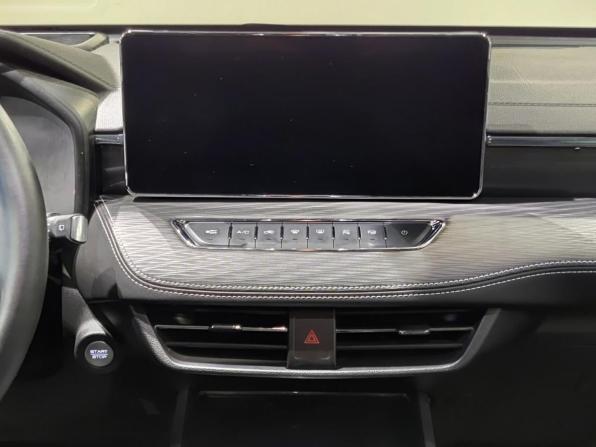 Haval Jolion I с пробегом 2023 года, цена 2 090 000 рублей, 14333 км, внедорожник, Автокод Объявления