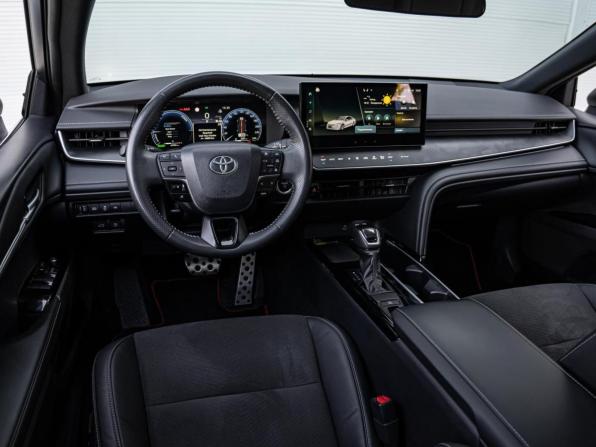 Toyota Camry IX (XV80) China Market с пробегом 2024 года, цена 3 699 000 рублей, 41791 км, седан, Автокод Объявления