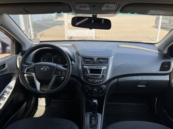 Hyundai Solaris I Рестайлинг с пробегом 2015 года, цена 995 000 рублей, 85000 км, седан, Автокод Объявления
