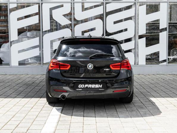 BMW 1 серии II (F20/F21) Рестайлинг 2 с пробегом 2018 года, цена 1 875 000 рублей, 65128 км, хэтчбек, Автокод Объявления