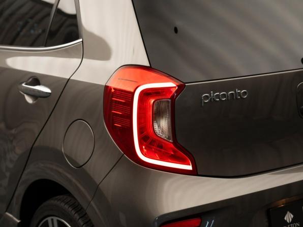 Kia Picanto III с пробегом 2018 года, цена 1 640 000 рублей, 37870 км, хэтчбек, Автокод Объявления