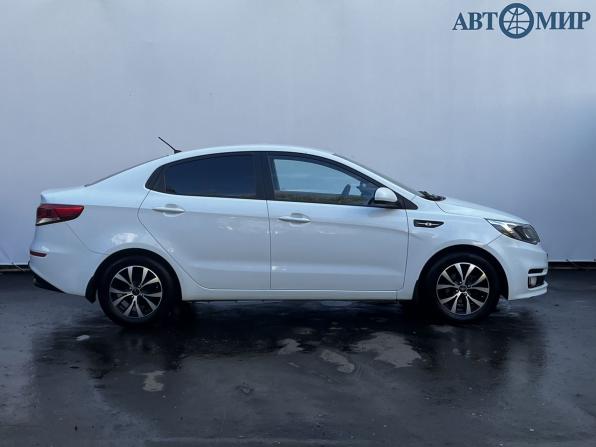 Kia Rio III Рестайлинг с пробегом 2016 года, цена 931 000 рублей, 185002 км, седан, Автокод Объявления
