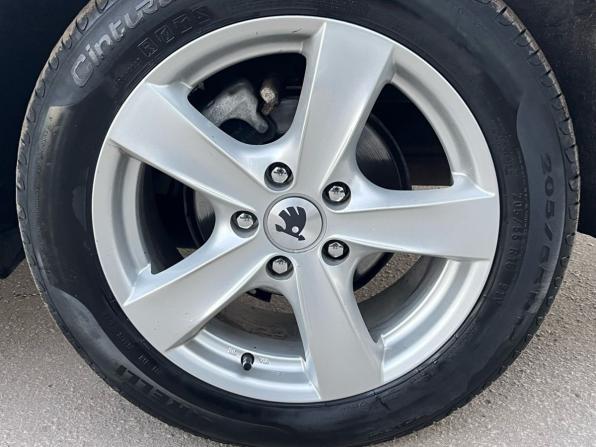 Skoda Octavia III (A7) с пробегом 2013 года, цена 930 000 рублей, 264000 км, лифтбек, Автокод Объявления
