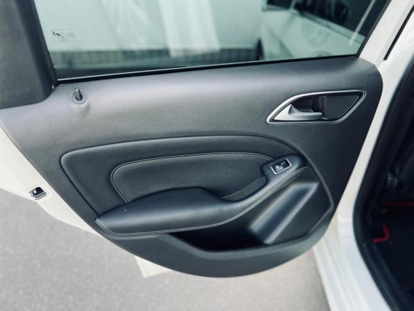 Mercedes-Benz B-Класс II (W246) с пробегом 2013 года, цена 1 050 000 рублей, 196000 км, хэтчбек, Автокод Объявления