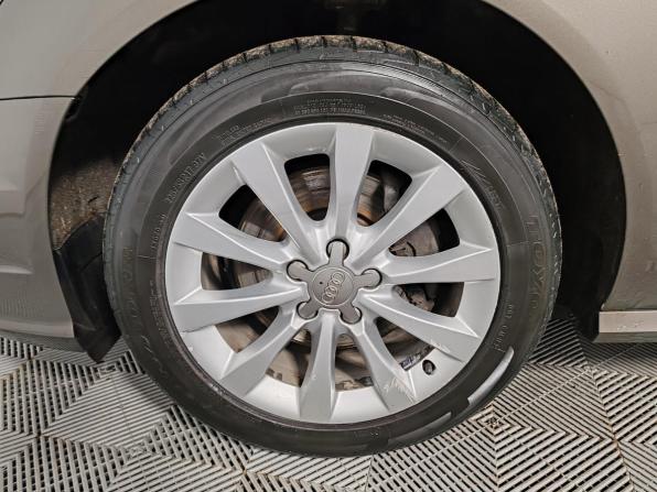 Audi A6 IV (C7) Рестайлинг с пробегом 2015 года, цена 1 935 000 рублей, 175031 км, седан, Автокод Объявления