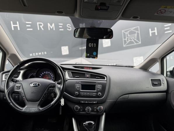 Kia Ceed II Рестайлинг с пробегом 2017 года, цена 1 299 000 рублей, 158451 км, универсал, Автокод Объявления
